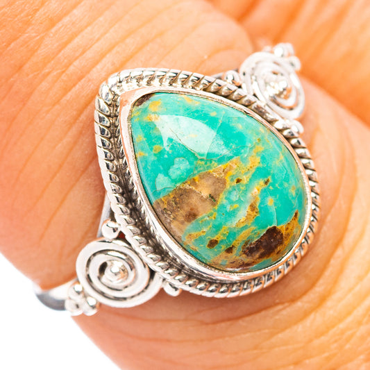 Turquoise teardrop ring in .925 sterling silver with ornate rope bezel