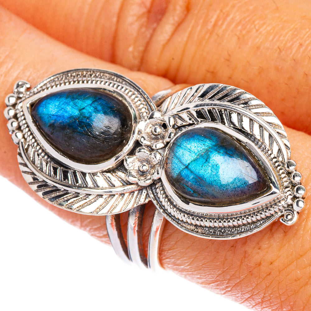 Large Labradorite Flower Ring Size 9 (925 Sterling Silver) R147170