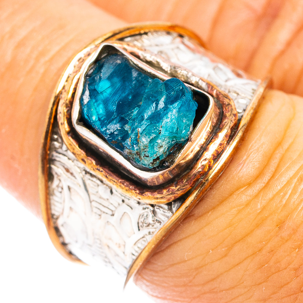 (Classic Series) Apatite Ring Size 6.5 (.925 Sterling Silver)