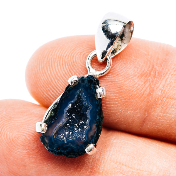Premium Tabasco Geode Pendant 1 1/8" (.925 Sterling Silver)