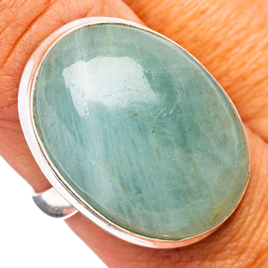 Oval aquamarine cabochon sterling silver ring, size 8.5, close-up