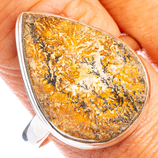 Sterling silver ring with teardrop cabochon, gold-brown and dark dendrite details
