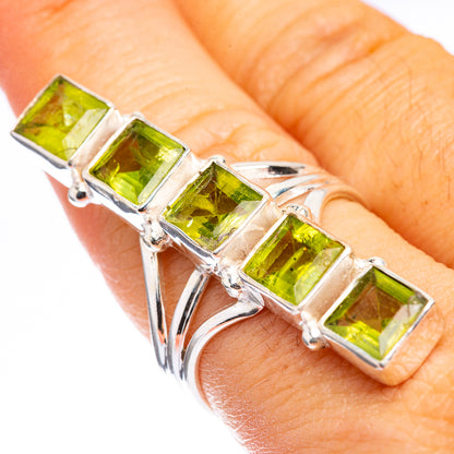 Large Peridot Ring Size 9 (925 Sterling Silver) R142719