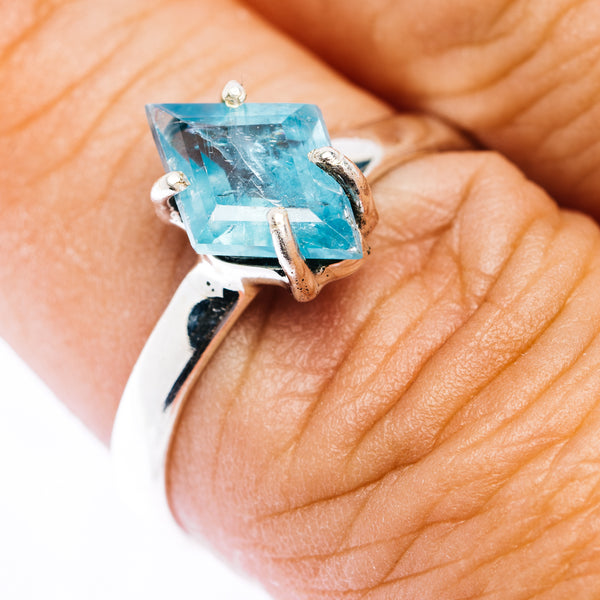 Faceted Paraiba Kyanite Ring Size 9 (.925 Sterling Silver)