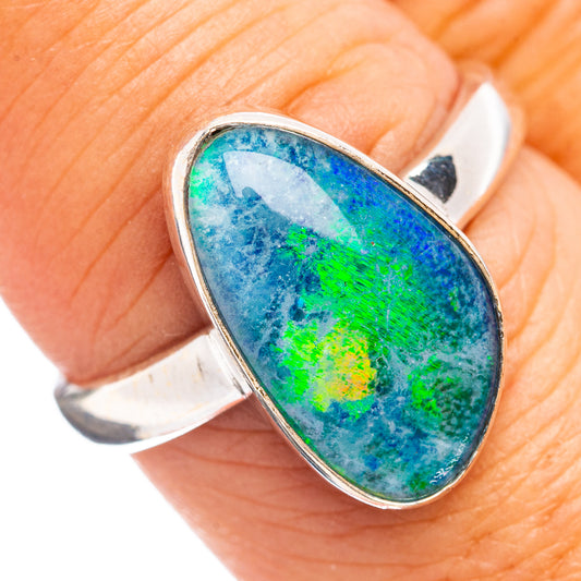 Sterling silver oval opal triplet ring with blue-green flashes, size 7.75