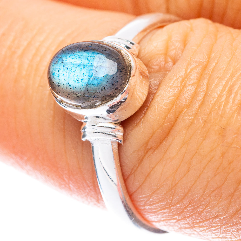 Labradorite 925 Sterling Silver Ring Size 8 (925 Sterling Silver) R5298
