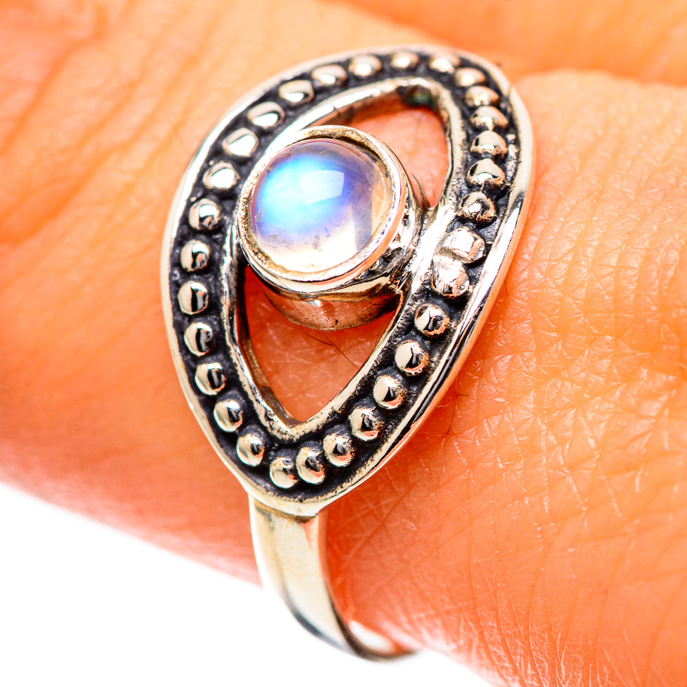 Rainbow Moonstone Ring Size 9 (925 Sterling Silver) RING139219