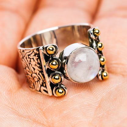 Rainbow Moonstone Ring Size 7.25 (.925 Sterling Silver)