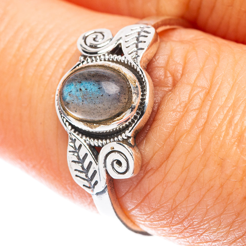Labradorite leaf sterling silver ring with oval blue-gray stone and engraved leaf details