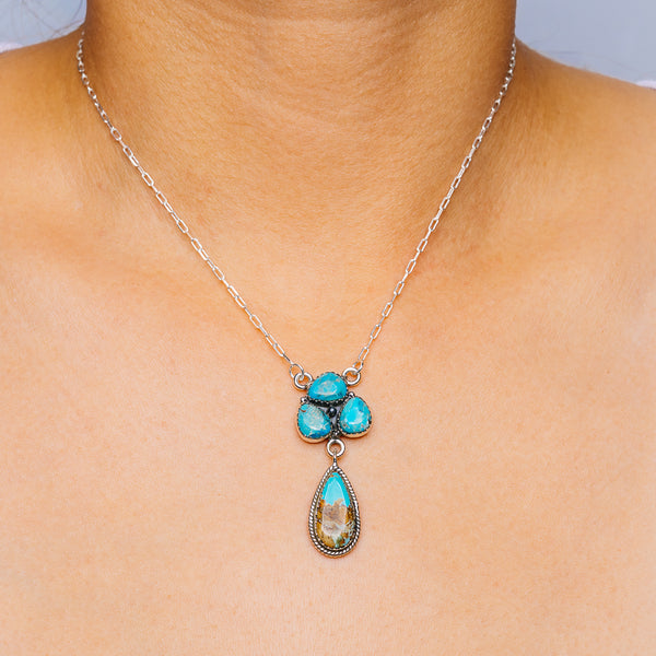 Southwestern Style Royston Ribbon Turquoise, Kingman Turquoise Necklace 16 to 18" (.925 Sterling Silver)