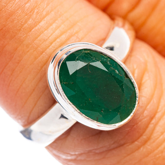 925 sterling silver ring with oval faceted Zambian emerald centerpiece, size 7