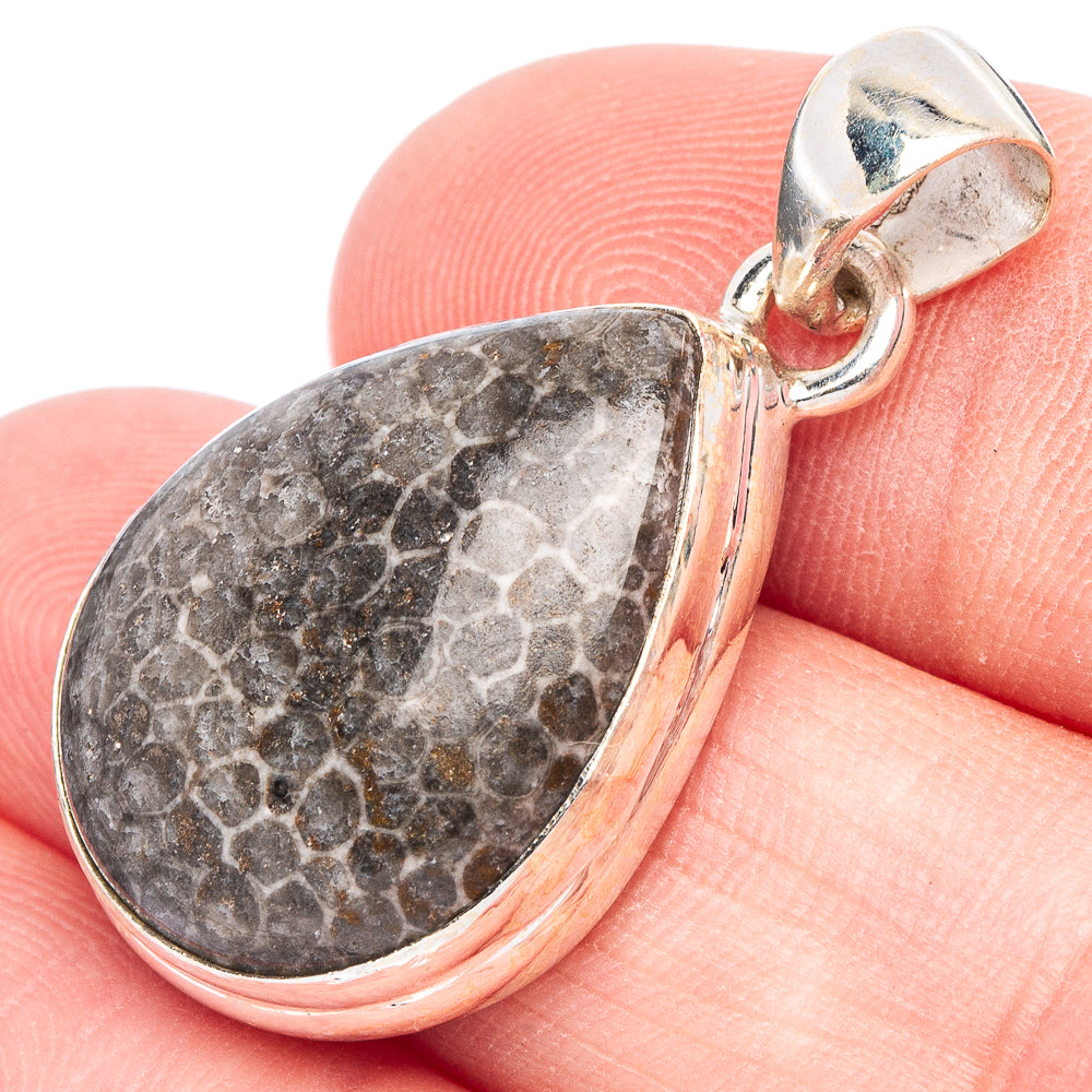 Sterling silver teardrop pendant with gray stingray coral pattern and loop bail