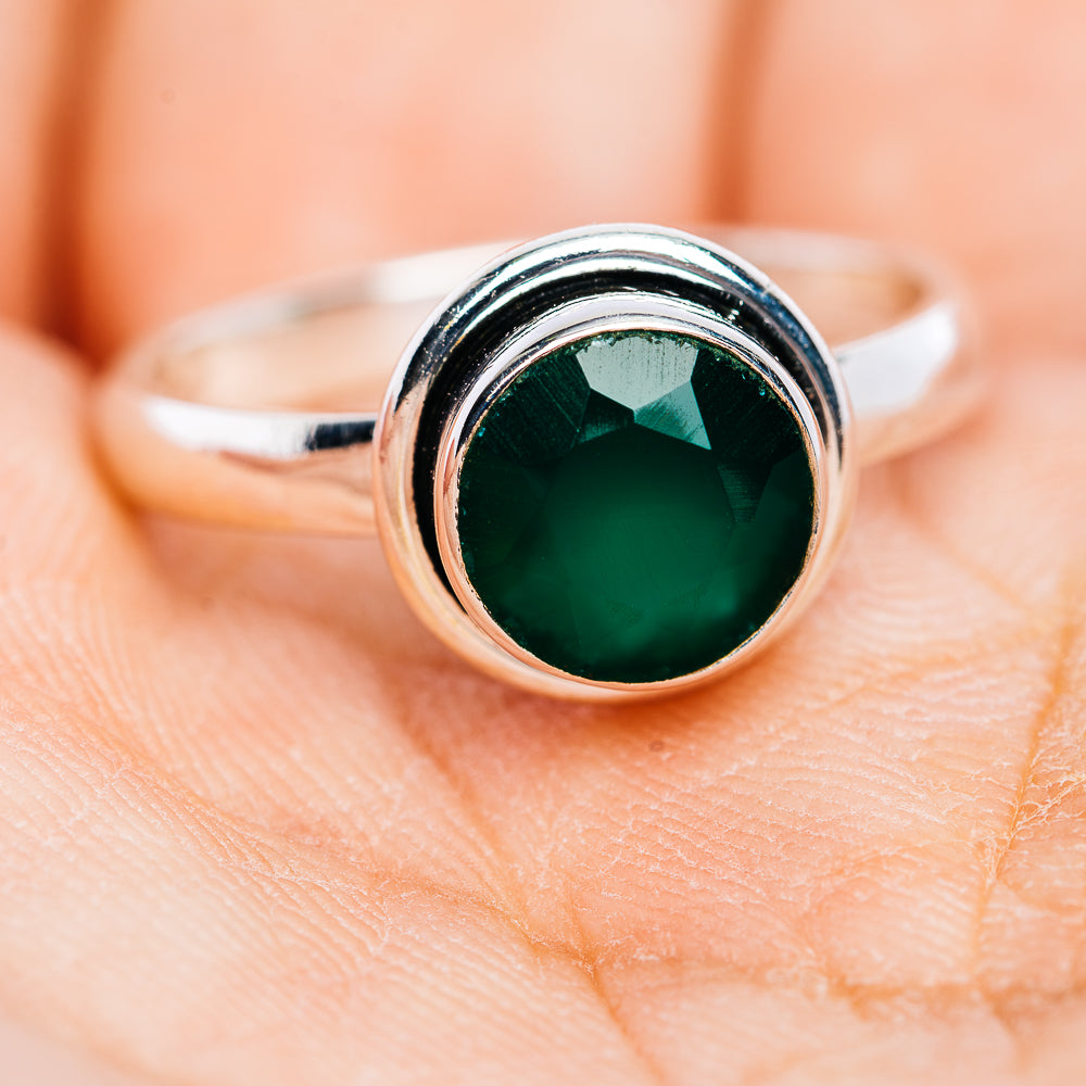 Green Onyx Ring Size 8 (.925 Sterling Silver)