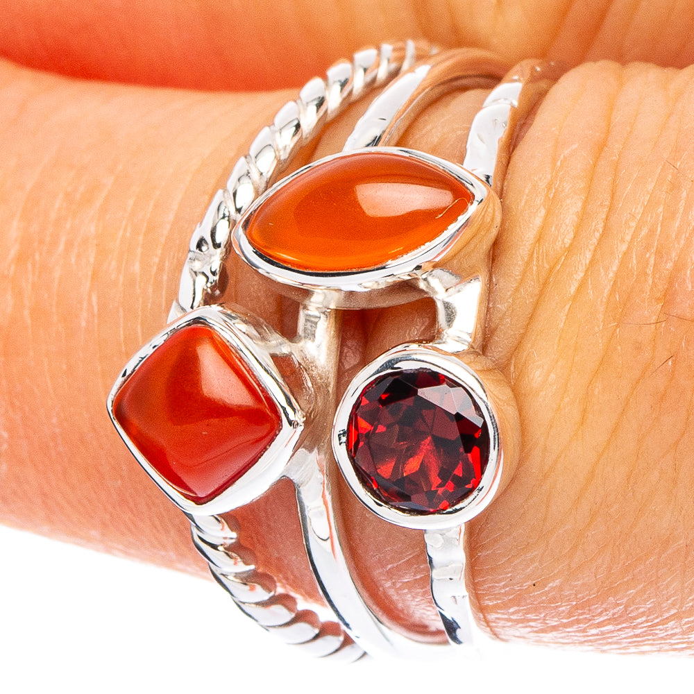 925 sterling silver ring with oval carnelian and red round garnet gemstone settings