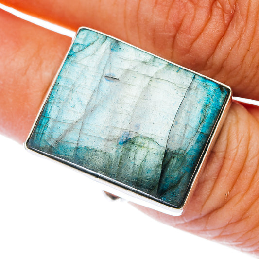 Large Premium Labradorite Ring Size 7 (.925 Sterling Silver)
