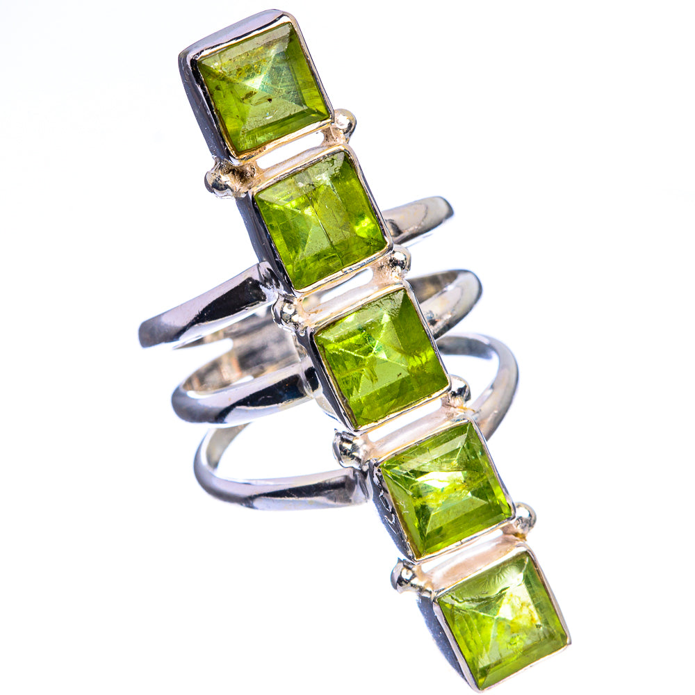 Large Peridot Ring Size 7 (925 Sterling Silver) R142470