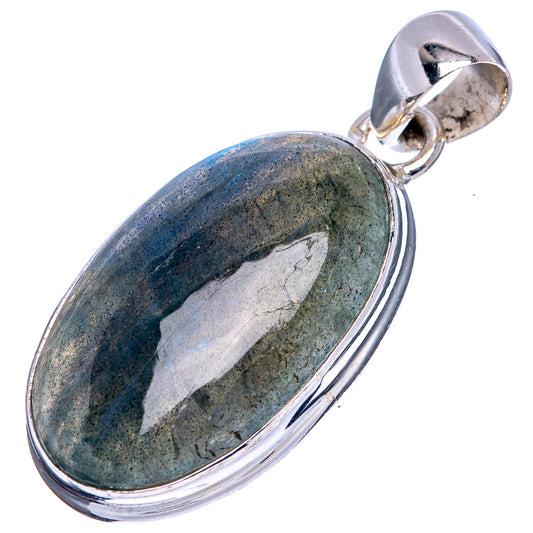 Labradorite pendant in .925 sterling silver, oval stone with blue-green shimmer