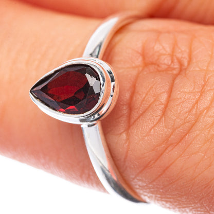 Garnet Dainty Ring Size 7.5 (925 Sterling Silver) R145265