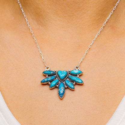 Southwestern Style White Water Turquoise Necklace 17 to 19" (.925 Sterling Silver)