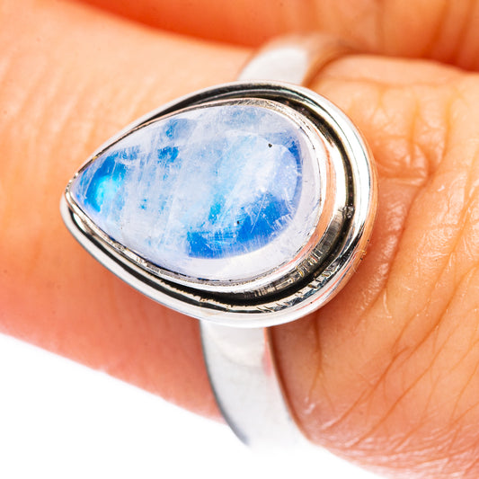 Rainbow Moonstone Ring Size 7.25 (925 Sterling Silver) R3763