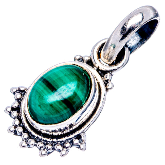 Malachite pendant, oval green cabochon in .925 sterling silver with decorative beaded border