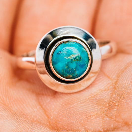 Mohave Turquoise Ring Size 6.75 (.925 Sterling Silver)