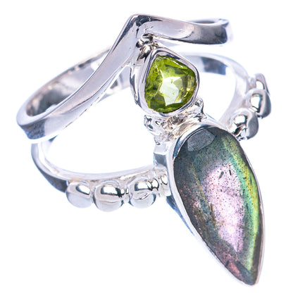 Premium Labradorite, Peridot Ring Size 7 (925 Sterling Silver) R2647