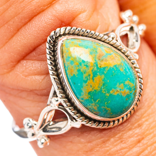 Sterling silver turquoise oval cabochon ring with rope bezel detail
