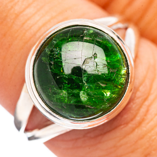 Sterling silver ring with green oval chrome diopside gemstone bezel