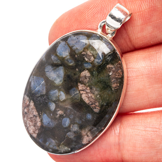 Que Sera Agate Pendant 1 3/4" (.925 Sterling Silver)