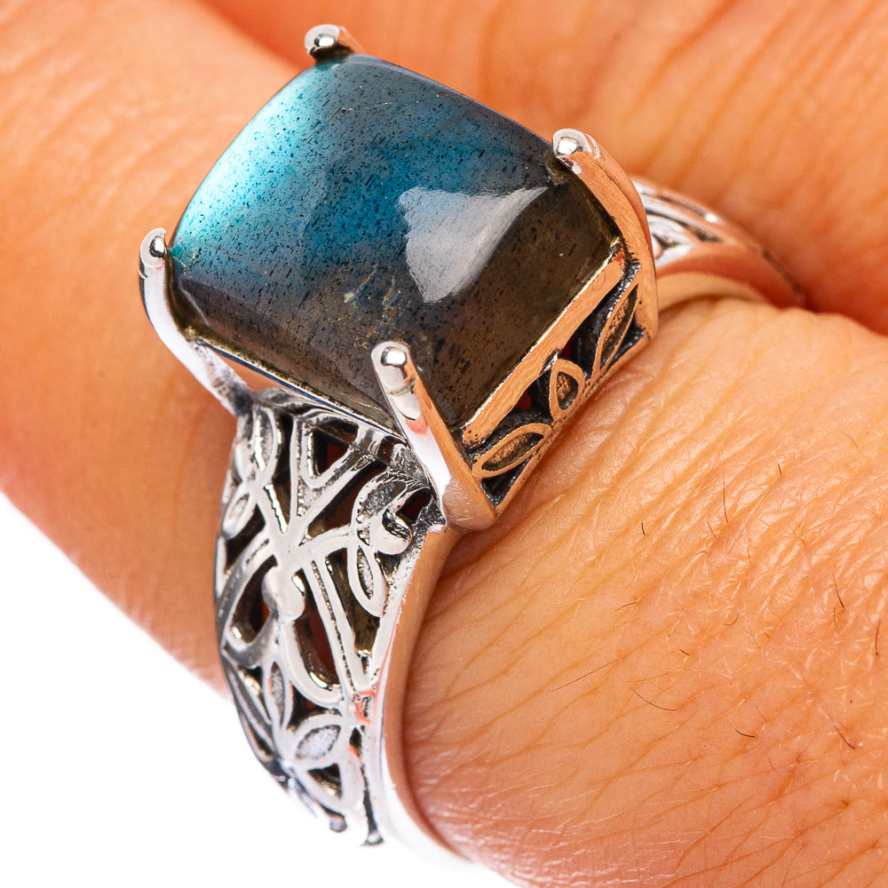Labradorite Ring Size 7.75 (925 Sterling Silver) R146209