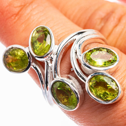 Peridot Ring Size 7 (925 Sterling Silver) R142004