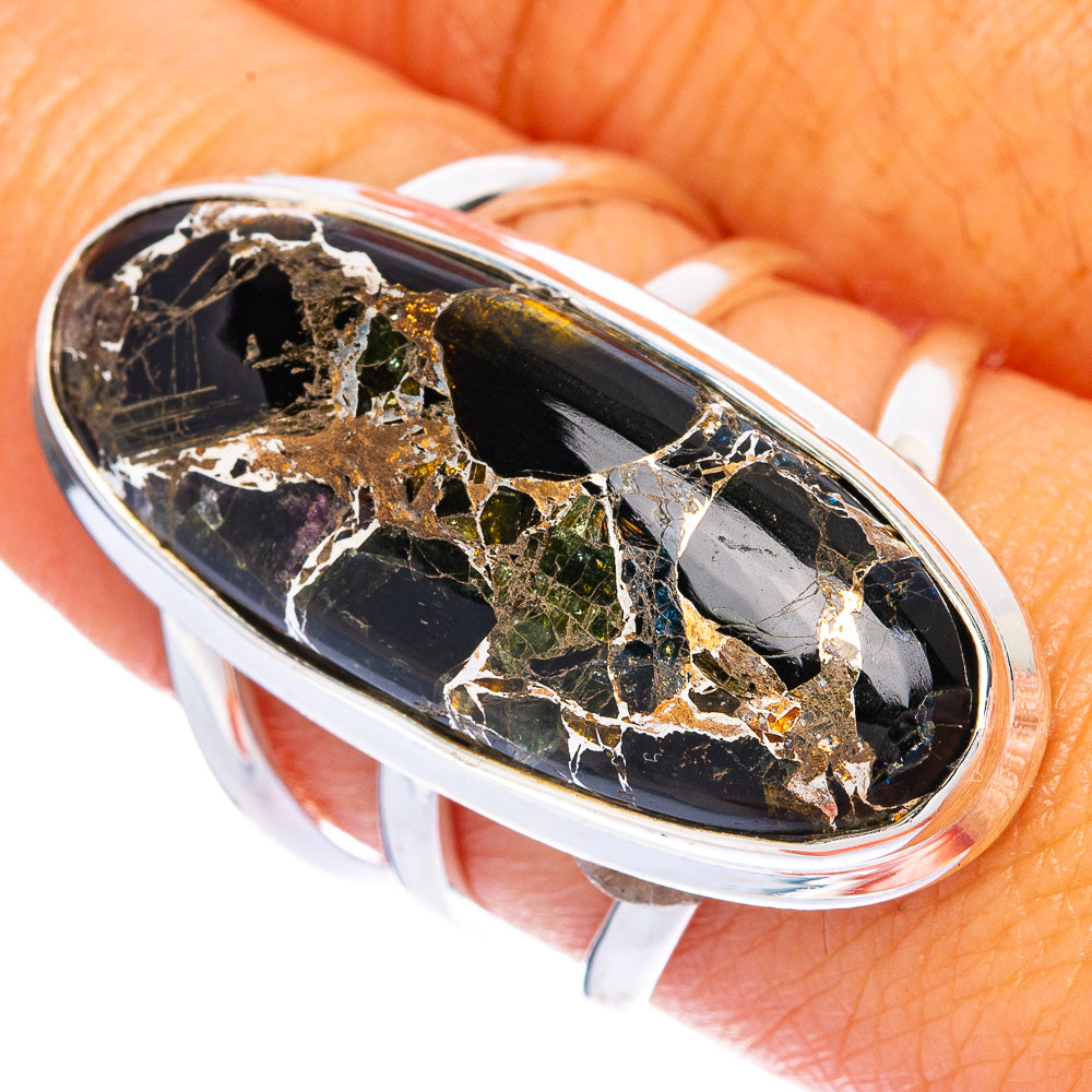 Oval onyx-style cabochon ring in 925 sterling silver with glossy black stone and gold veining