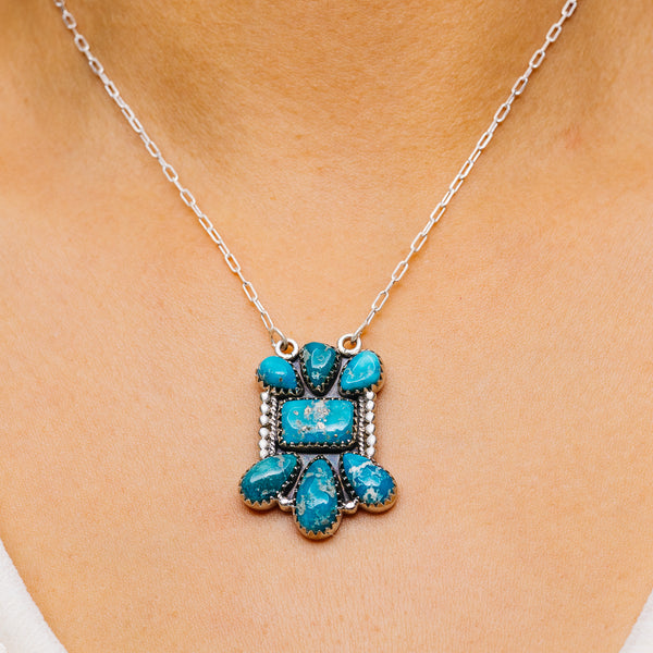 Southwestern Style White Water Turquoise Necklace 16 to 18" (.925 Sterling Silver)