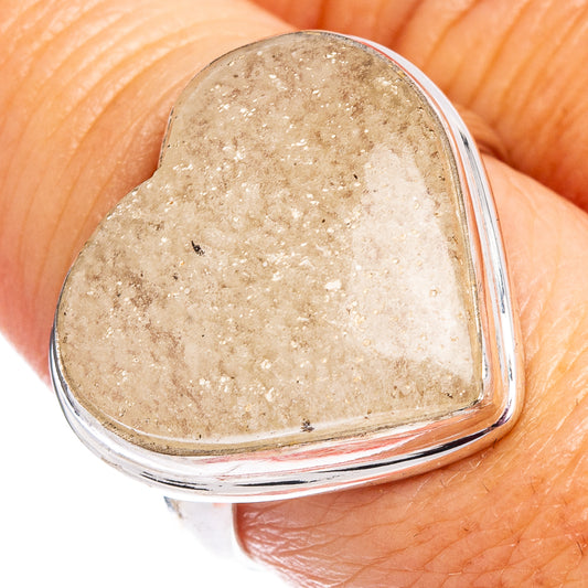 Heart quartz ring size 8, sterling silver band with speckled heart stone setting