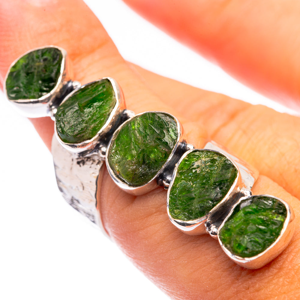 Signature Rough Chrome Diopside Ring Size 7.5 (925 Sterling Silver) R141691
