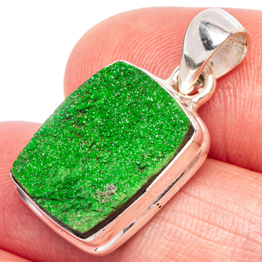 Rare Uvarovite Garnet Pendant 1" (925 Sterling Silver) P44217