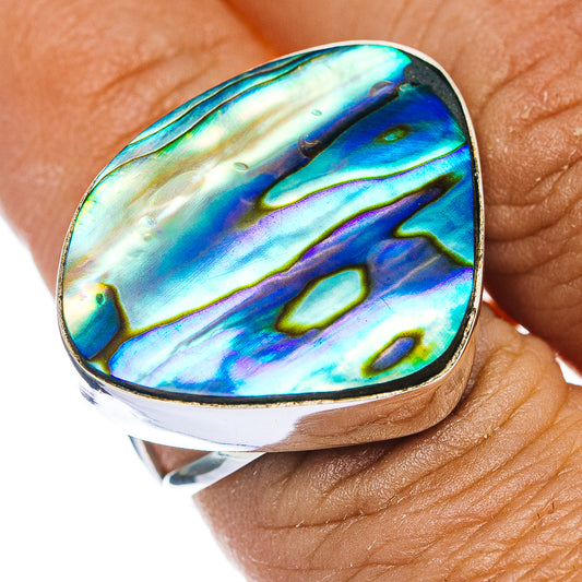 Sterling silver abalone inlay ring with oval blue-green iridescent pattern, size 7.75