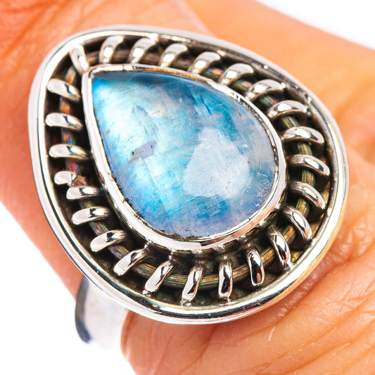 Teardrop blue moonstone ring in .925 sterling silver, close-up on braided bezel