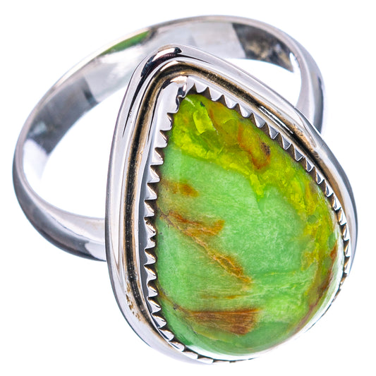 Oval green gemstone ring in .925 sterling silver with scalloped bezel, size 9