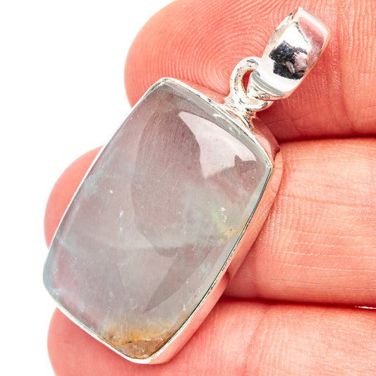 Aquamarine pendant with rectangular stone in .925 sterling silver bezel
