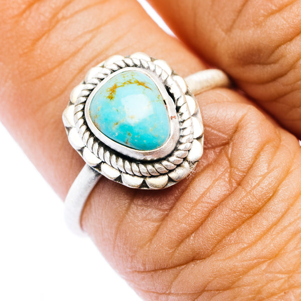 Sterling silver turquoise oval ring with rope border, size 7.75