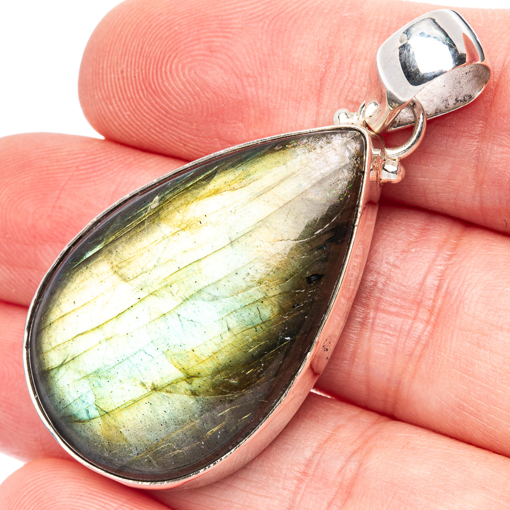 Labradorite Pendant 1 7/8" (925 Sterling Silver) P43148