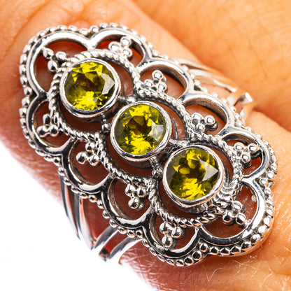 Peridot Ring Size 9 (925 Sterling Silver) R142408