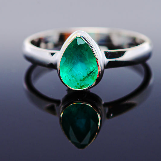 1ct Premium Zambian Emerald Ring Size 8 (.925 Sterling Silver)