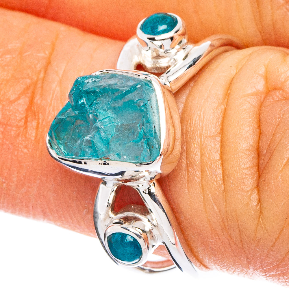 Sterling silver ring with blue fluorite gemstone, openwork prongs and band