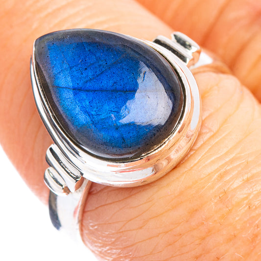 Labradorite oval stone sterling silver ring, size 7.25, blue flash