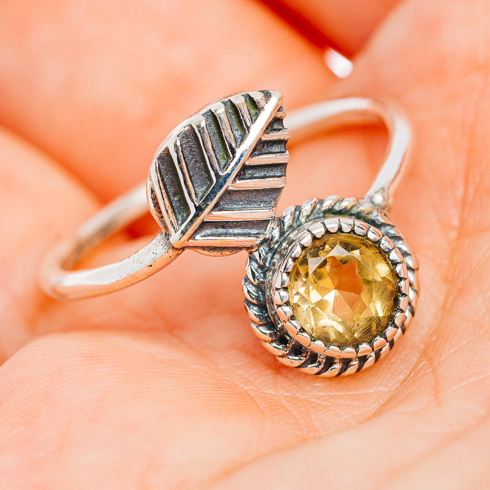 Southwestern Style Citrine Ring Size 10 (.925 Sterling Silver)