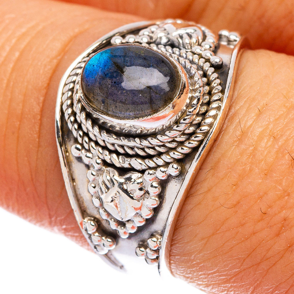 Labradorite Ring Size 7.75 (925 Sterling Silver) R146312