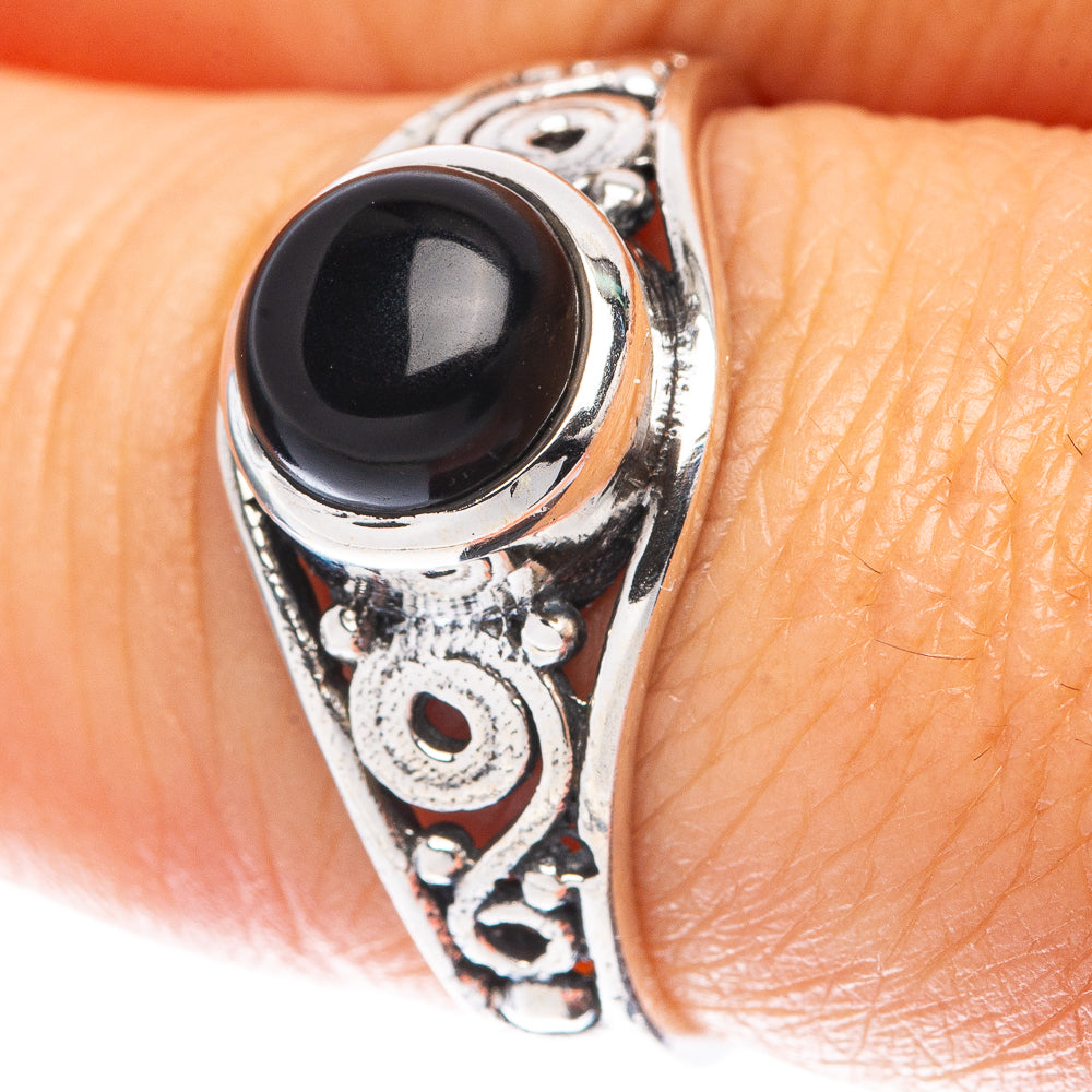 Black Onyx 925 Sterling Silver Ring Size 7.75 (925 Sterling Silver) R5370